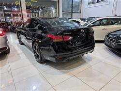 نيسان ألتيما